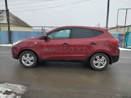 Hyundai ix35 2010 года за 5 500 000 тг. в Уральск – фото 4