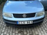 Volkswagen Passat 1999 года за 100 000 тг. в Уральск