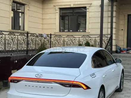 Hyundai Grandeur 2021 года за 14 000 000 тг. в Тараз – фото 2