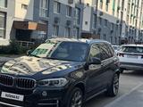 BMW X5 2018 года за 15 200 000 тг. в Алматы – фото 2