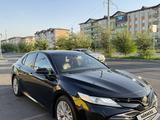 Toyota Camry 2020 года за 14 300 000 тг. в Тараз