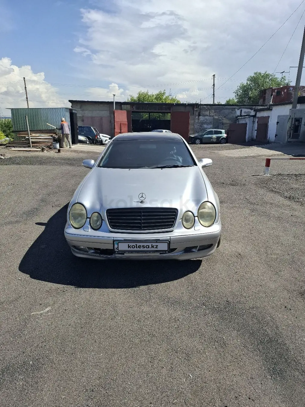Mercedes-Benz CLK-Class, 2001
