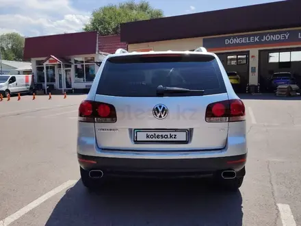 Volkswagen Touareg 2008 года за 7 500 000 тг. в Алматы – фото 5