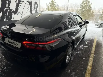 Toyota Camry 2023 года за 18 000 000 тг. в Актау – фото 4