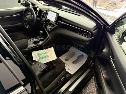 Toyota Camry 2023 года за 18 000 000 тг. в Актау – фото 7