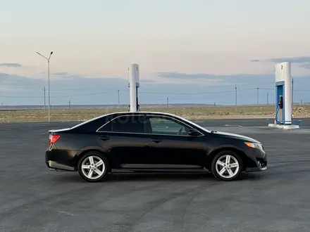 Toyota Camry 2014 года за 4 800 000 тг. в Бейнеу – фото 14