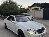 Mercedes-Benz E 320 2003 года за 5 000 000 тг. в Шымкент – фото 4