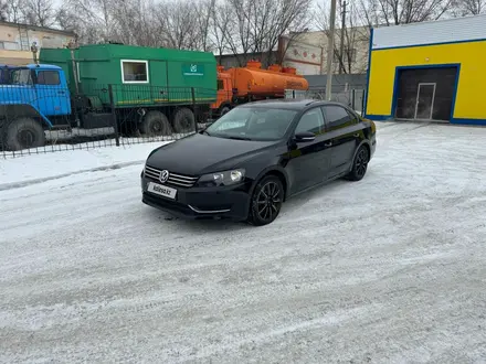 Volkswagen Passat 2013 года за 3 500 000 тг. в Уральск – фото 5