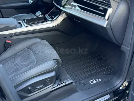 Audi Q8 2022 года за 38 500 000 тг. в Алматы – фото 22