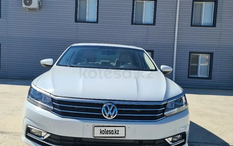 Volkswagen Passat 2016 года за 6 000 000 тг. в Атырау