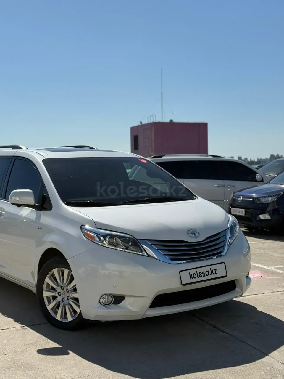 Toyota Sienna, 2016