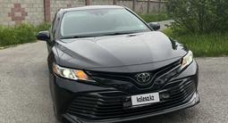 Toyota Camry 2019 года за 7 500 000 тг. в Шымкент – фото 3