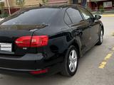 Volkswagen Jetta 2014 года за 3 500 000 тг. в Актобе – фото 5