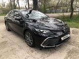 Toyota Camry 2023 года за 20 000 000 тг. в Алматы – фото 3