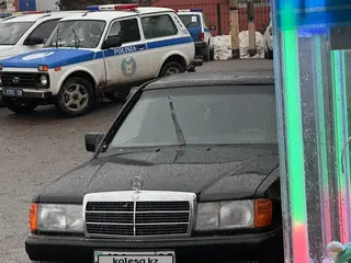 Mercedes-Benz 190
