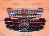 Решетка центральная радиатора Mercedes-Benz w164 ML за 50 000 тг. в Астана