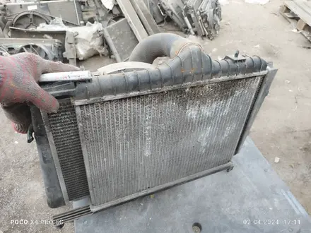 Радиаторы охлаждения на Каризма дизель 1,9 за 25 000 тг. в Алматы – фото 2