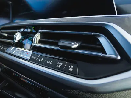 BMW X7 2021 года за 52 000 000 тг. в Астана – фото 18