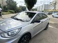 Hyundai Solaris 2013 года за 3 900 000 тг. в Актобе – фото 3