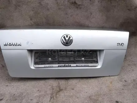 Крышка багажника на VW BORA за 30 000 тг. в Караганда
