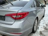 Hyundai Sonata 2016 года за 7 000 000 тг. в Шымкент – фото 4