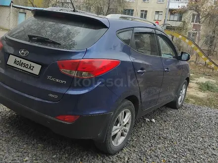 Hyundai Tucson 2011 года за 6 800 000 тг. в Актобе – фото 3