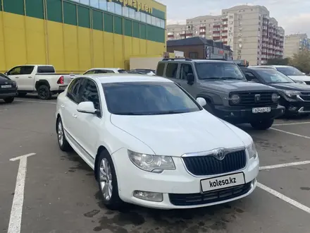 Skoda Superb 2012 года за 3 500 000 тг. в Уральск – фото 13