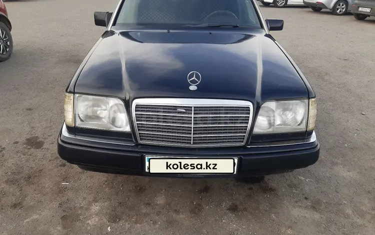 Mercedes-Benz E 220 1993 года за 1 650 000 тг. в Талдыкорган