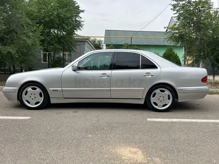 Mercedes-Benz E 280 2000 года за 4 950 000 тг. в Туркестан – фото 10