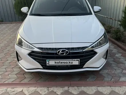 Hyundai Elantra 2020 года за 8 700 000 тг. в Алматы – фото 2