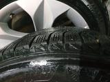 Зимние шины с дисками BMW 255/50 R19 за 480 000 тг. в Алматы – фото 3
