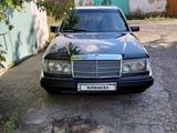 Mercedes-Benz E 200 1990 года за 1 300 000 тг. в Темиртау – фото 4