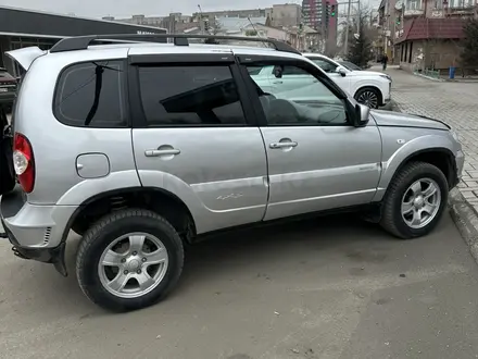 Chevrolet Niva 2012 года за 3 600 000 тг. в Семей – фото 3