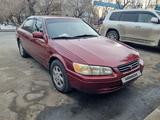 Toyota Camry 2000 года за 3 900 000 тг. в Талдыкорган – фото 2