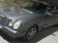 Mercedes-Benz E 240 1998 года за 2 000 000 тг. в Караганда – фото 2