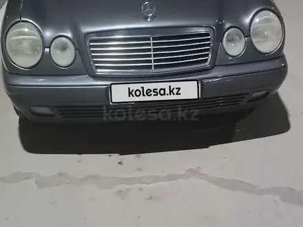 Mercedes-Benz E 240 1998 года за 2 000 000 тг. в Караганда