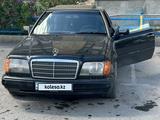 Mercedes-Benz E 320 1993 года за 2 000 000 тг. в Караганда – фото 4