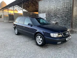 Audi 100