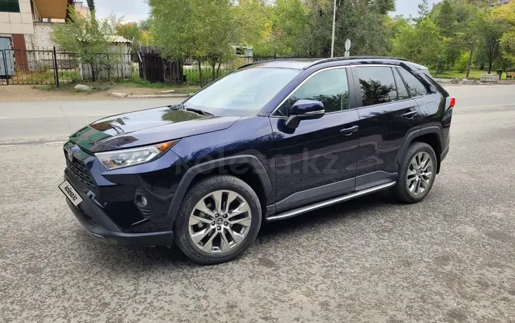 Toyota RAV4 2020 годаfor15 550 000 тг. в Семей