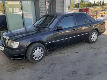 Mercedes-Benz E 230 1989 года за 600 000 тг. в Теренозек