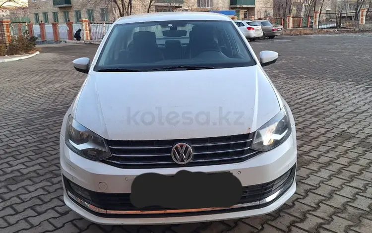 Volkswagen Polo 2016 года за 6 800 000 тг. в Атырау