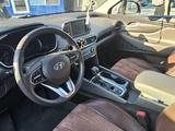 Hyundai Santa Fe 2019 года за 7 700 000 тг. в Актобе