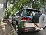 Volkswagen Touareg 2007 года за 5 500 000 тг. в Алматы – фото 3