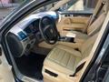 Volkswagen Touareg 2007 года за 5 500 000 тг. в Алматы – фото 9