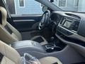 Toyota Highlander 2014 года за 12 000 019 тг. в Атырау – фото 4