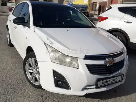 Chevrolet Cruze 2013 года за 4 000 000 тг. в Актау – фото 2