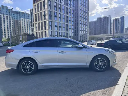 Hyundai Sonata 2017 года за 6 700 000 тг. в Астана – фото 2