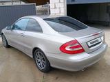 Mercedes-Benz CLK 200 2005 года за 4 200 000 тг. в Атырау – фото 2
