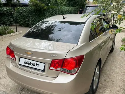 Chevrolet Cruze 2012 года за 4 000 000 тг. в Актобе – фото 4