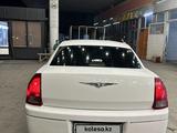 Chrysler 300C 2005 года за 4 000 000 тг. в Алматы – фото 2